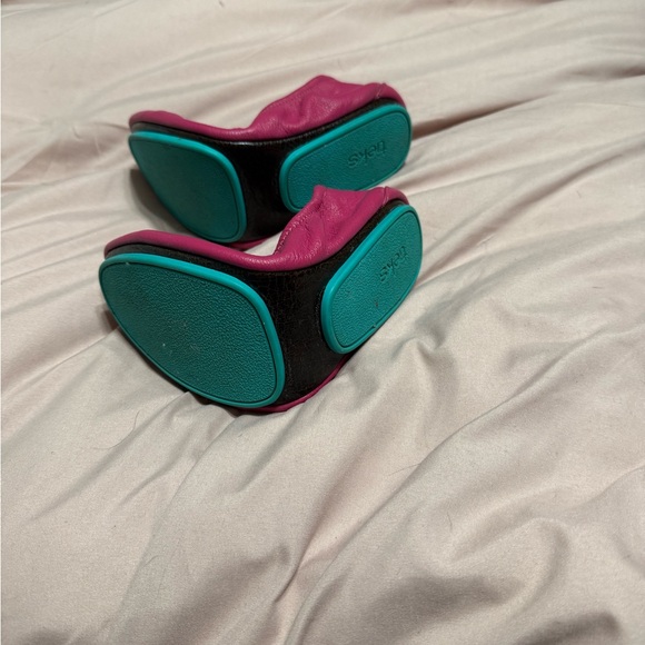 Women's Pink Ballet Flats - Picture 2 of 5